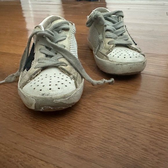 Authentic Golden Goose Toddler Shoe - Picture 2 of 6